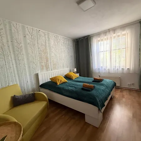 Appartement Izby Smart - Zdielana Kuchyna, Kupelna A Wc S Druhou Izbou Martin
