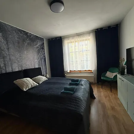 Izby Smart - Zdielana Kuchyna, Kupelna A Wc S Druhou Izbou